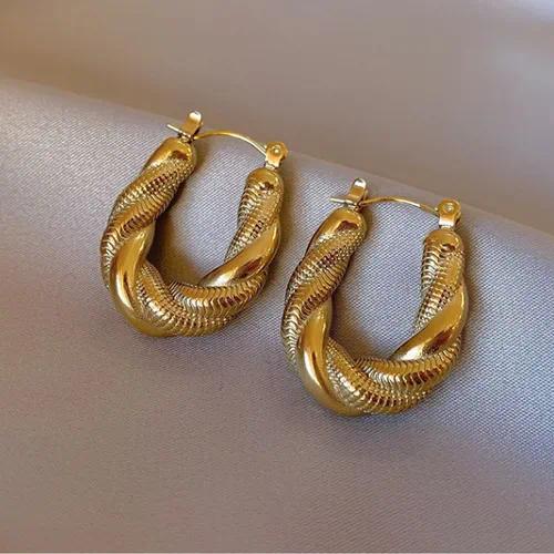 Pendientes forma enroscada